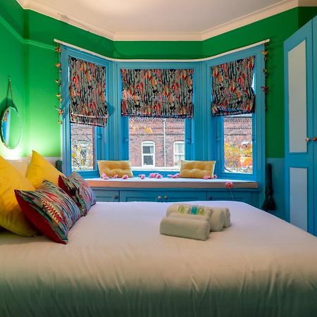 Villa Pass The Keys Colourful, Quirky Artist-Owned 3 Bed Next To Cafes Belfast Exterior foto