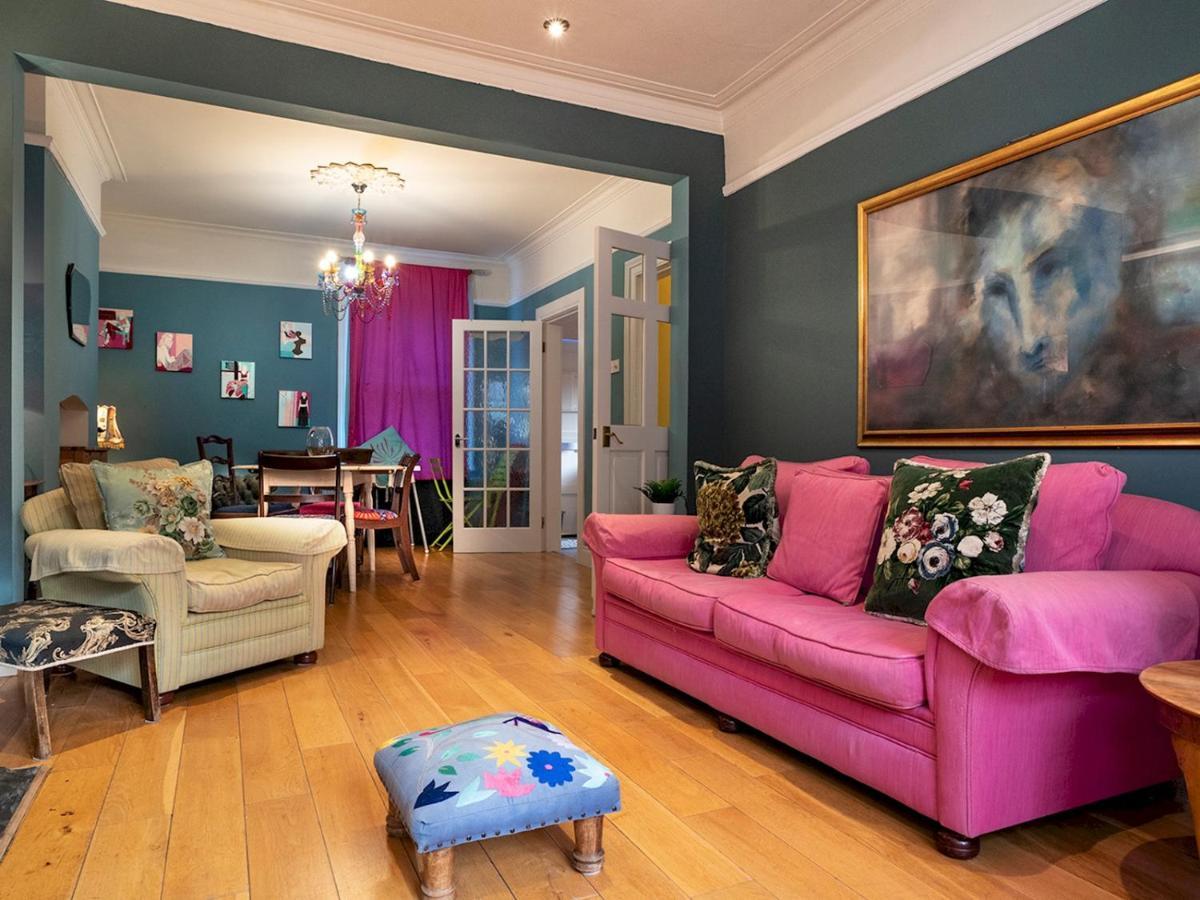 Villa Pass The Keys Colourful, Quirky Artist-Owned 3 Bed Next To Cafes Belfast Exterior foto